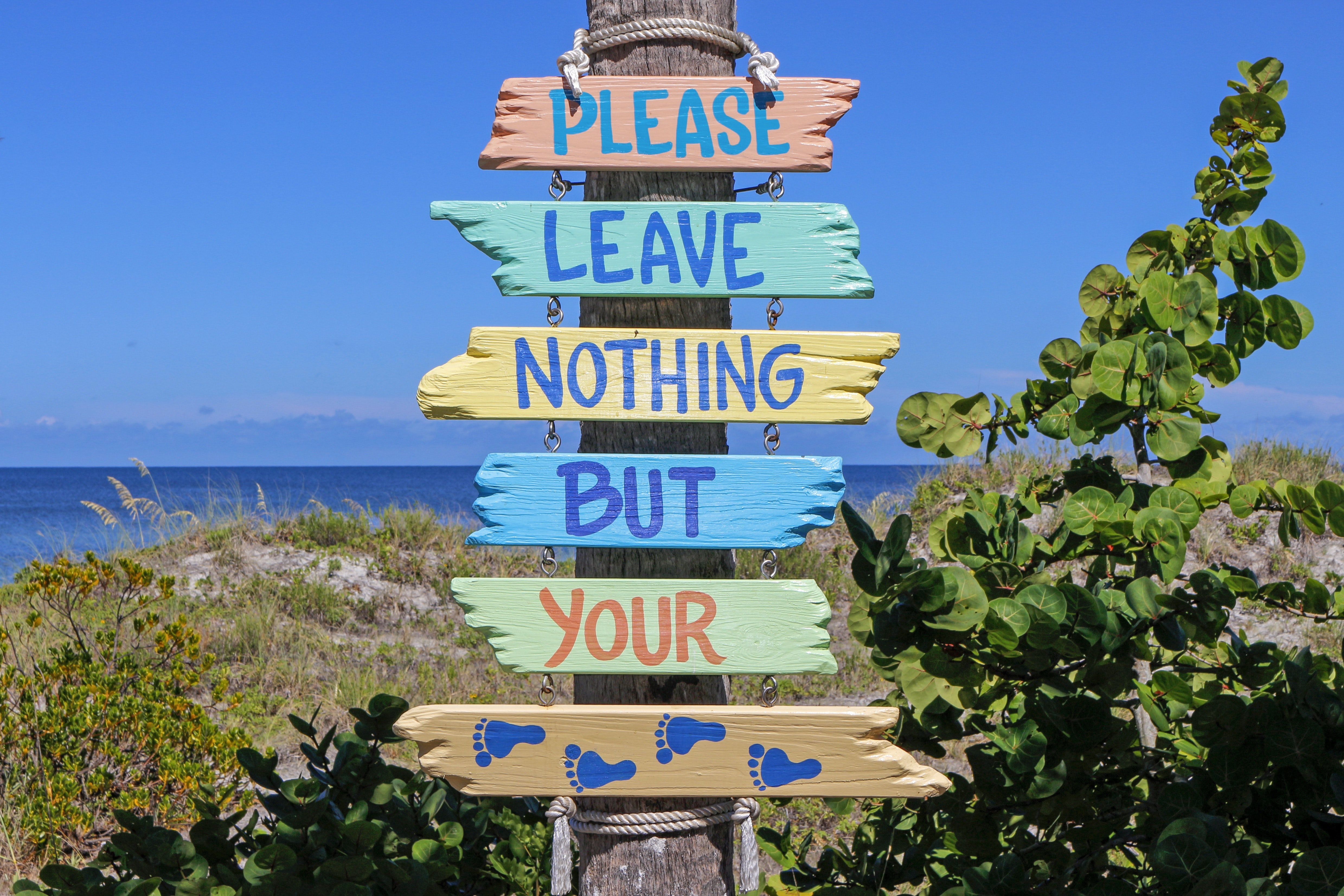 beach-colorful-sign-164287